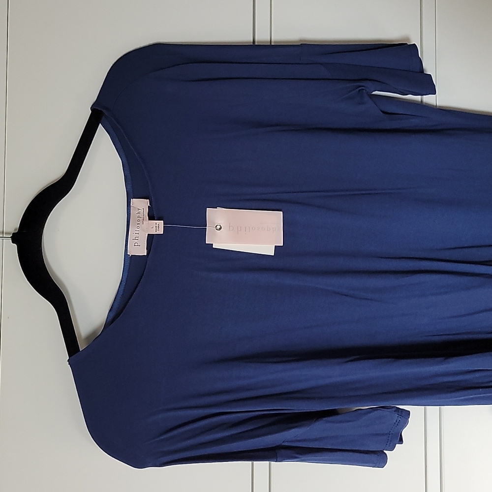 Philosophy navy blue tee - Picture 3 of 3